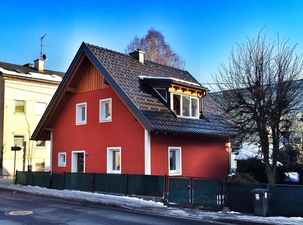 Book-A-Room Salzburg Apartment 5-6-7-8 Стая снимка